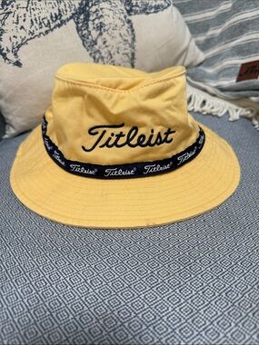 Titleist Yellow Bucket Hat Sz S/M